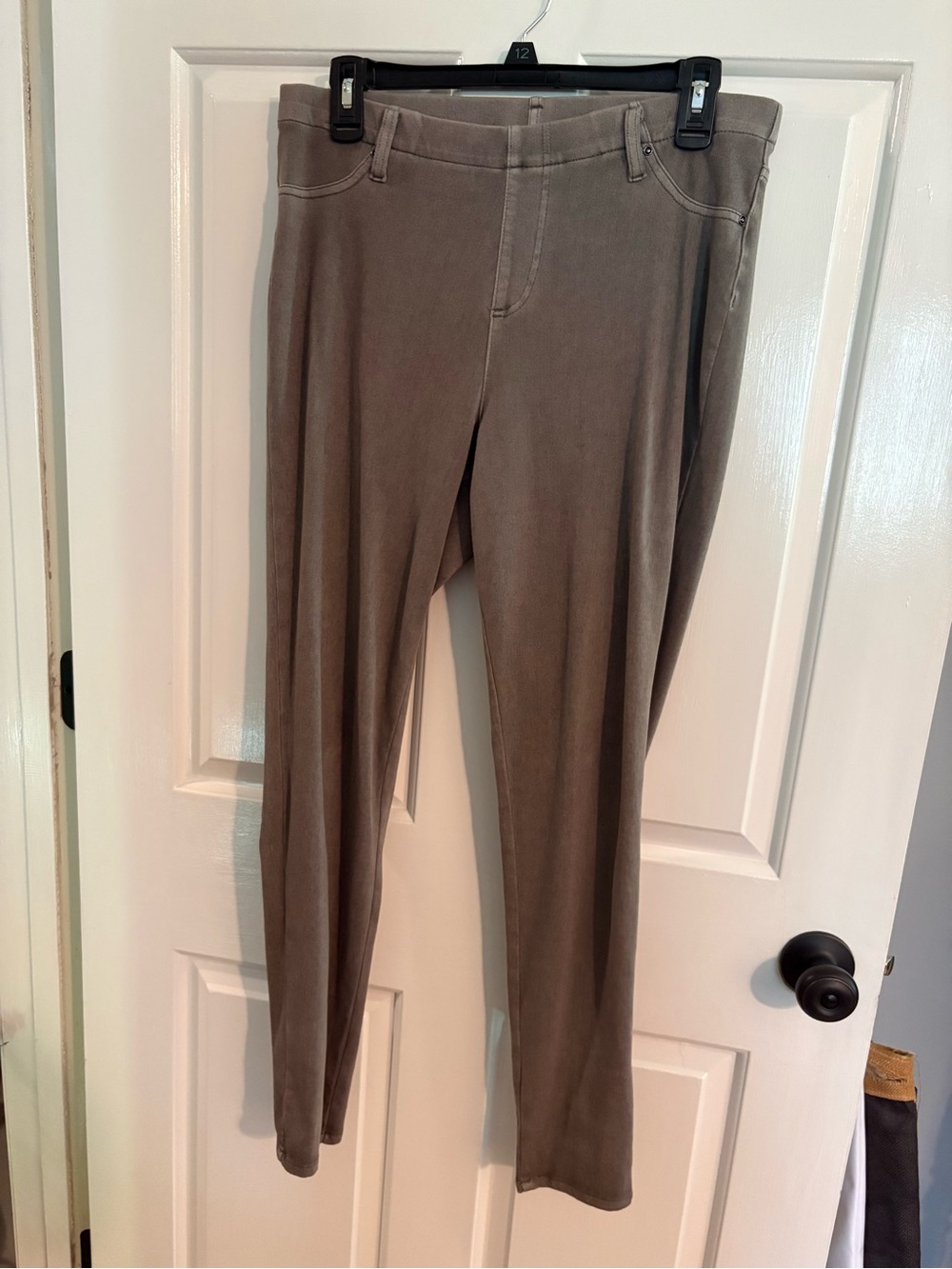 Time and Tru Skinny Jeggings in Gray